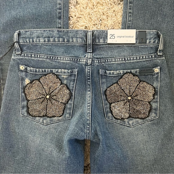 🖤NWT🖤 7 FOR ALL MANKIND Maribel Original Bootcut Beaded Flower - Picture 13 of 14